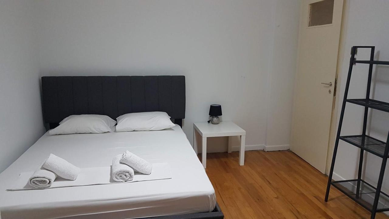 Olive Apartment- Center, 4 Bd, 1.5 Bath Daire