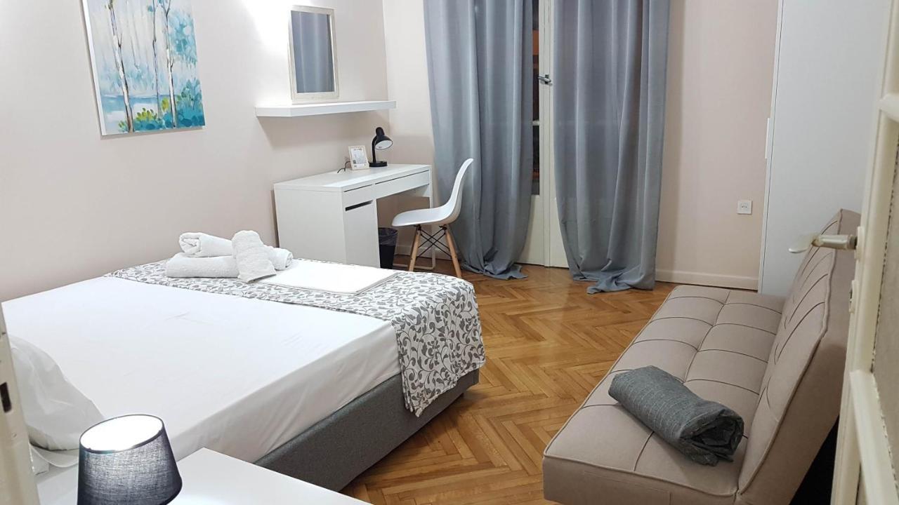 Daire Olive Apartment- Center, 4 Bd, 1.5 Bath